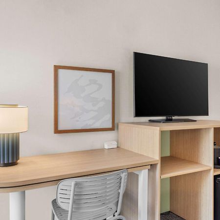 Spark By Hilton Bakersfield Central Экстерьер фото