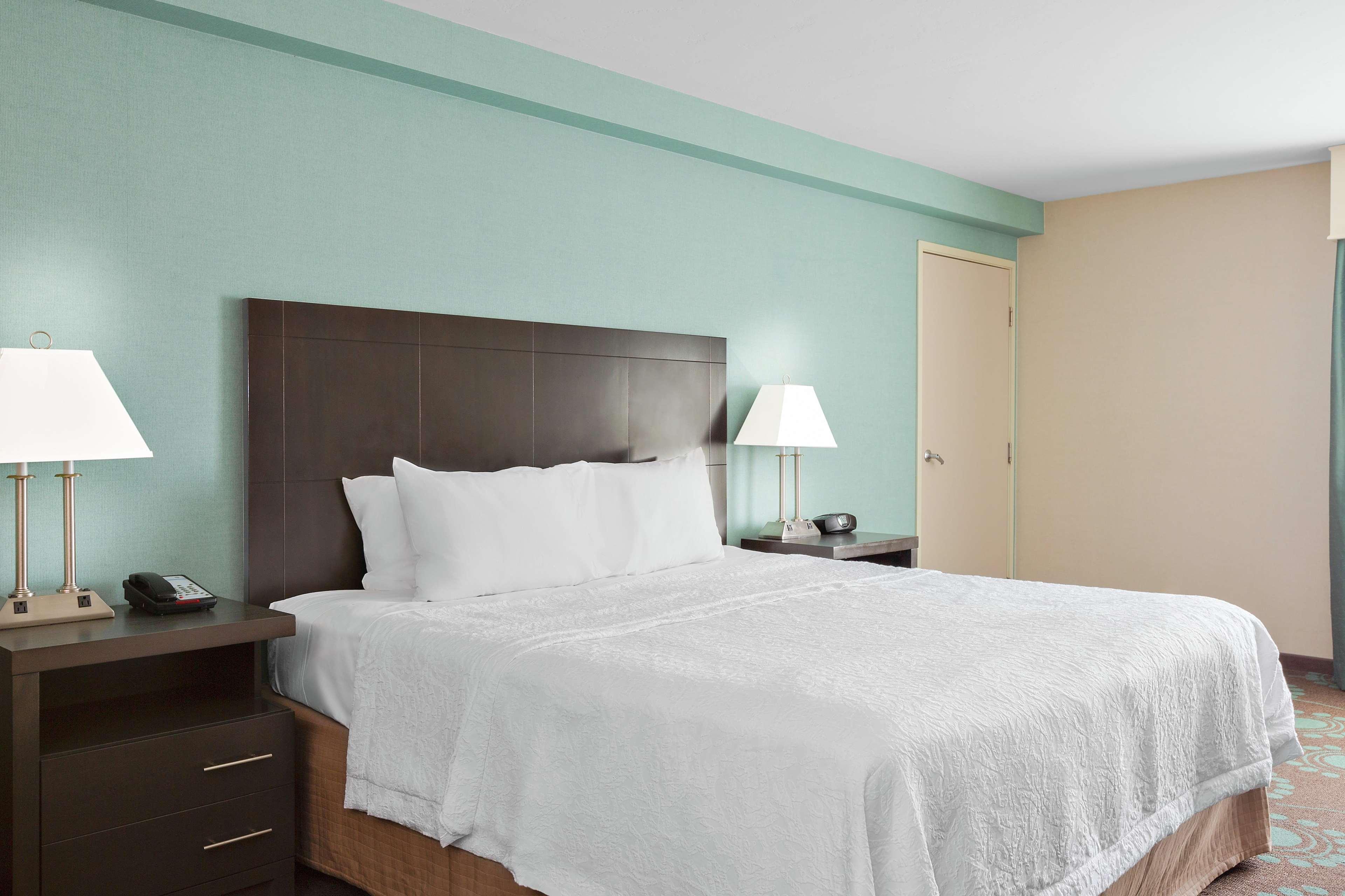 Spark By Hilton Bakersfield Central Экстерьер фото