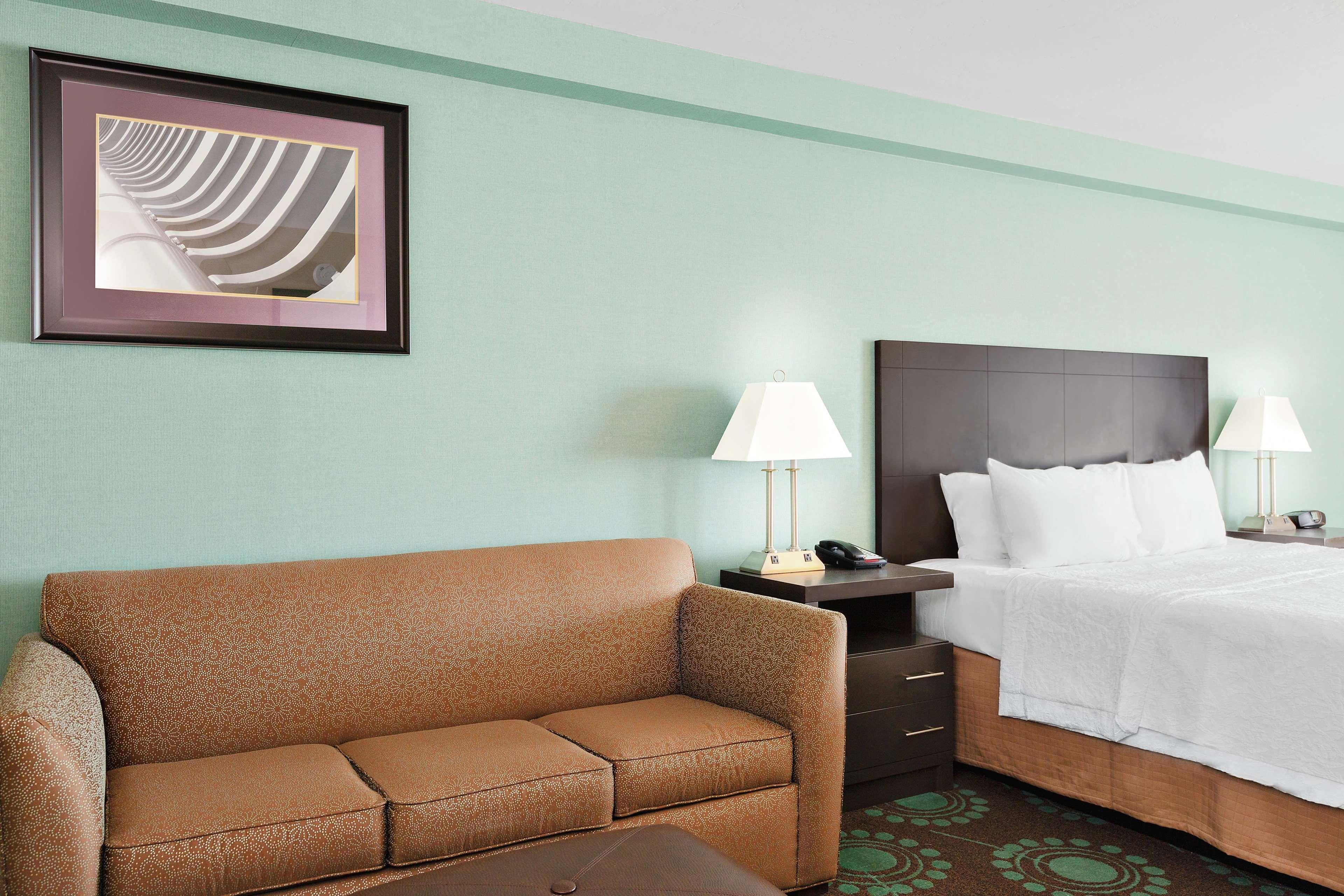 Spark By Hilton Bakersfield Central Экстерьер фото