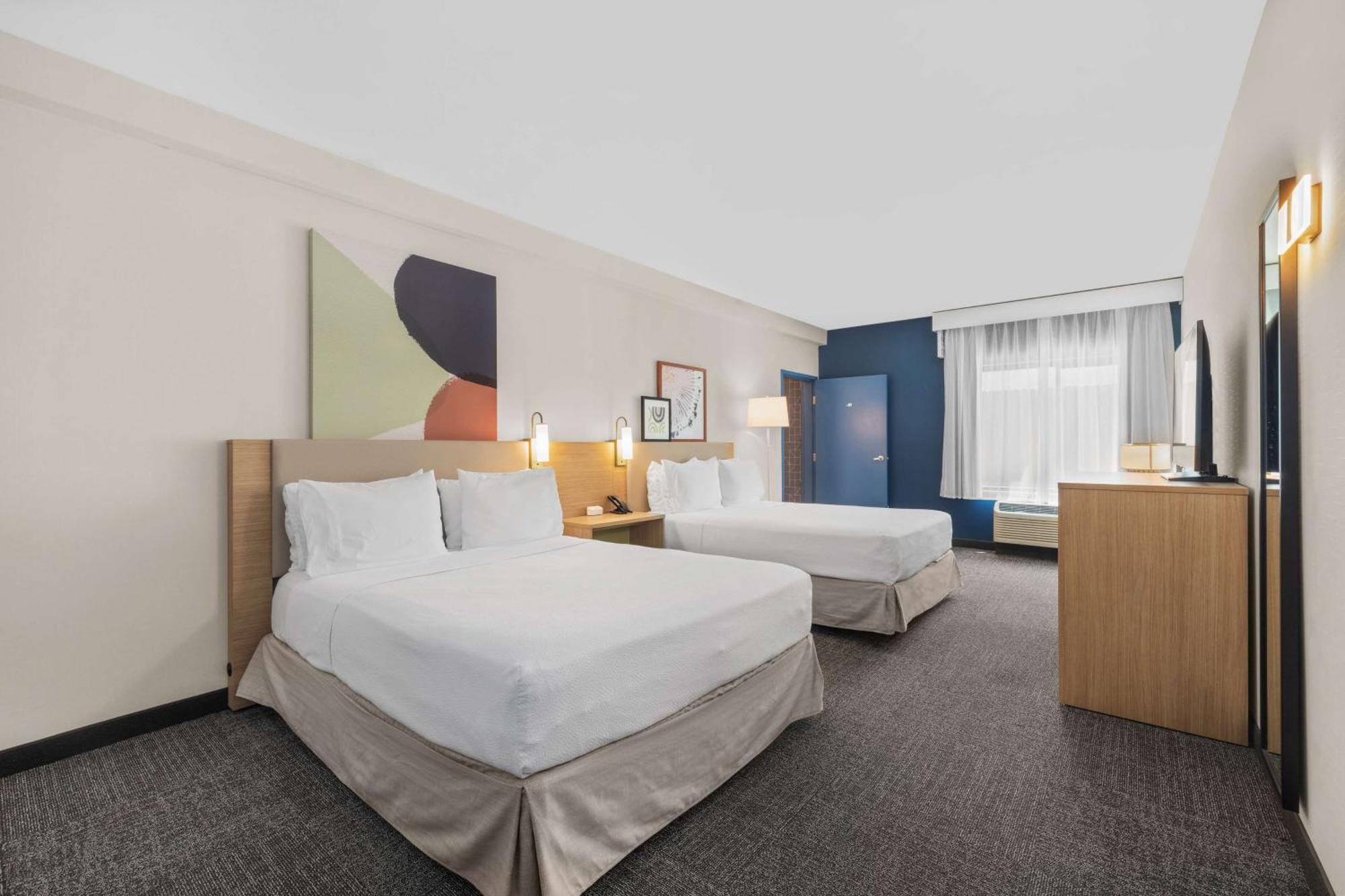 Spark By Hilton Bakersfield Central Экстерьер фото