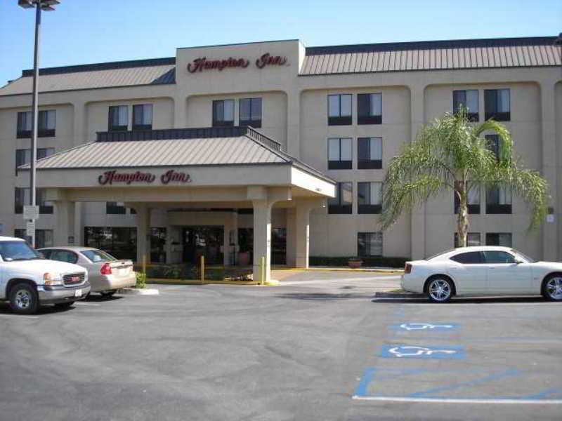 Spark By Hilton Bakersfield Central Экстерьер фото